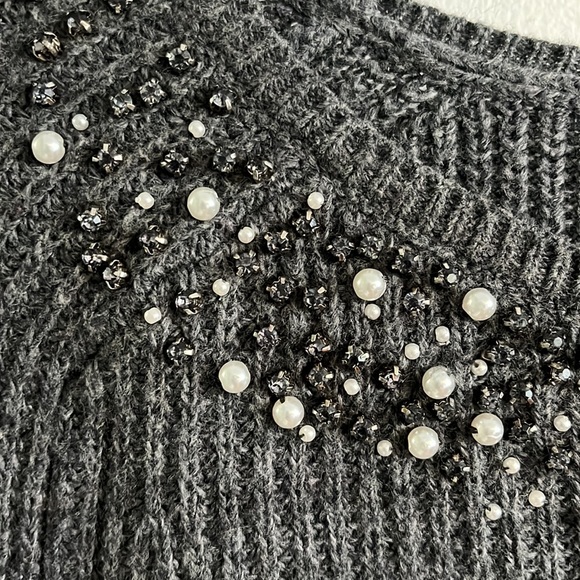 Ann Taylor Sweater - Picture 3 of 4